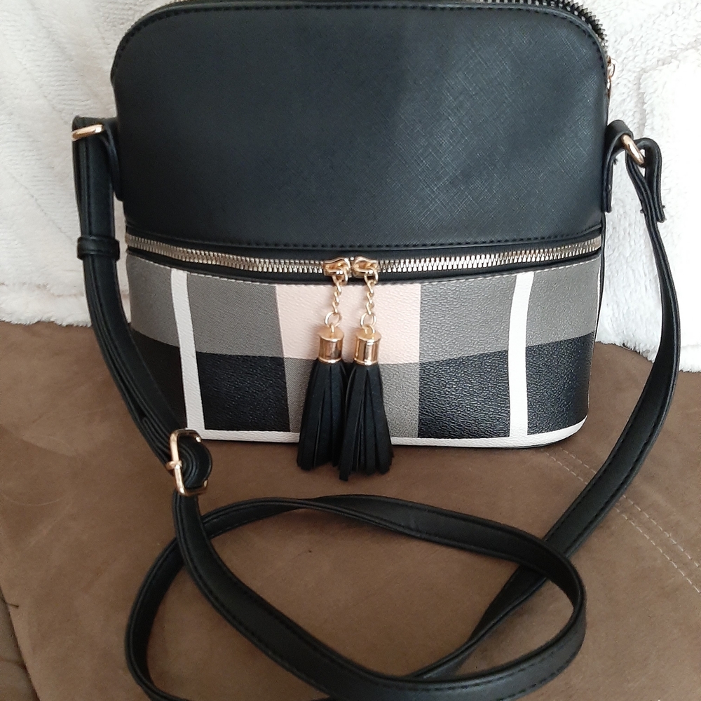 Stylish Chic Black and Cream Plaid Front 2 Tassel Zippers Crossbody Purse Bag